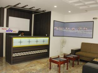 Hotel Shiv Lake Bhuj Buitenkant foto
